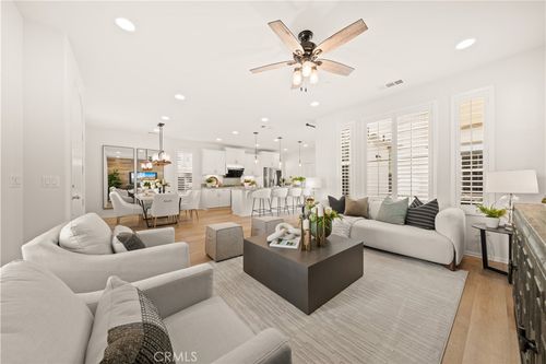 161 Fixie, Irvine, CA, 92618-1033 | Card Image