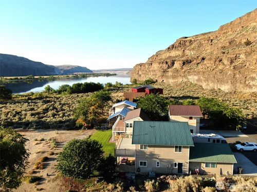 312 River Dr Sw, Quincy, WA, 98848-9338 | Card Image