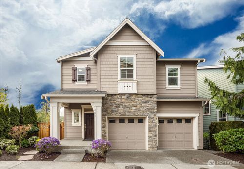 801 3rd Pl Ne, Issaquah, WA, 98029-5405 | Card Image