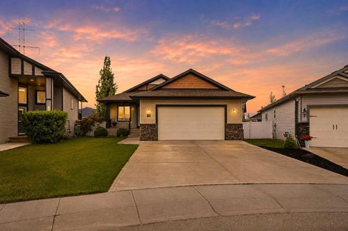 171 Voisin Close, Red Deer, AB, T4R0M7 | Card Image