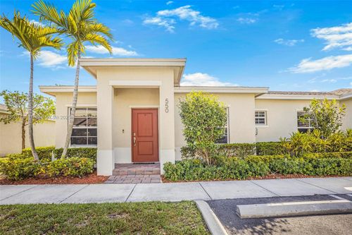 550 Ne 4th Ave, Florida City, FL, 33034-3269 | Card Image