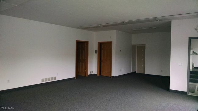2751 Old Home Rd, Home with 0 bedrooms, 0 bathrooms and 14 parking in Akron OH | Image 4