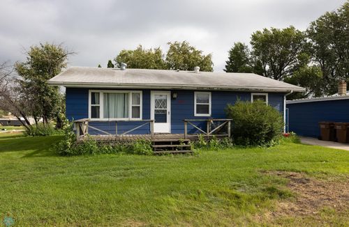 200 6th Ave, Arthur, ND, 58006-7717 | Card Image