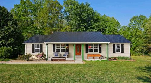 130 Bailey Rd, Annville, KY, 40402-8951 | Card Image