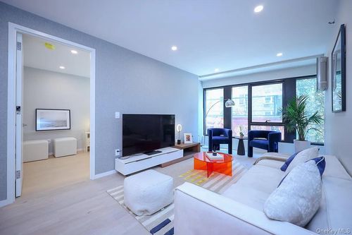 apt-2m-40-22 61st St, Woodside, NY, 11377-4886 | Card Image