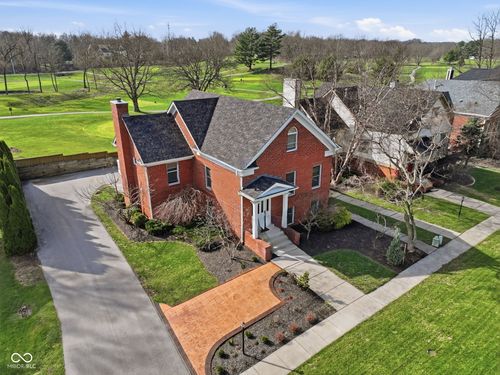 600 N Elm St, Zionsville, IN, 46077-1420 | Card Image