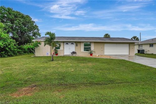 249 Seminole Blvd, PORT CHARLOTTE, FL, 33952-7933 | Card Image