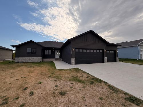 10258 Burgundy Drive, Horace, ND, 58047 | Card Image