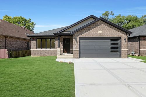 11156 S Lawler Ave, Alsip, IL, 60803-6034 | Card Image