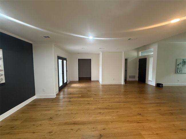 2302 Stone Glen Ln, House other with 3 bedrooms, 2 bathrooms and null parking in Carrollton TX | Image 6