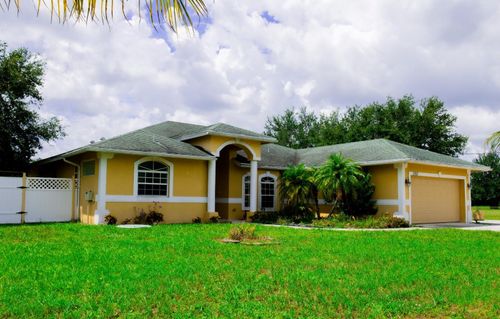 180 Sw Oakridge Dr, Port St. Lucie, FL, 34984-4933 | Card Image