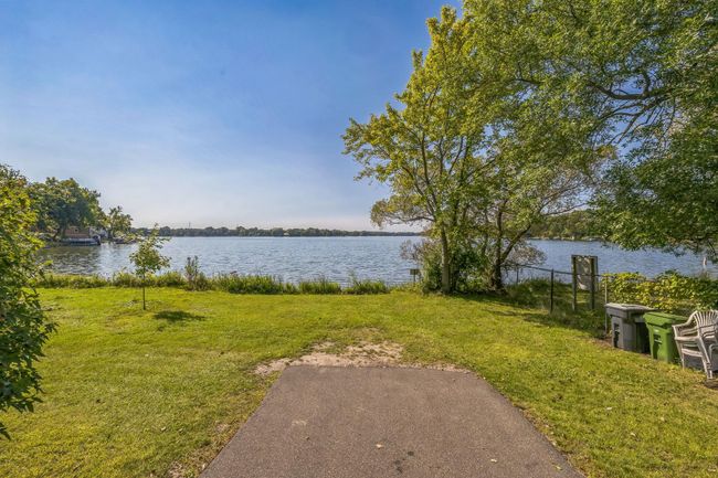 Enjoy beautiful Lake Owasso. | Image 10