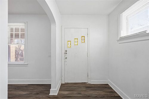 8937 Edna St, Saint Louis, MO, 63147-1713 | Card Image