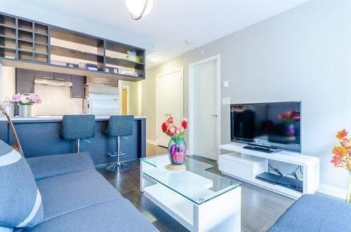 1805-6288 No. 3 Rd, Richmond, BC, V6Y0J4 | Card Image