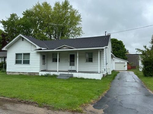 723 S Mill St, Reed City, MI, 49677-1323 | Card Image