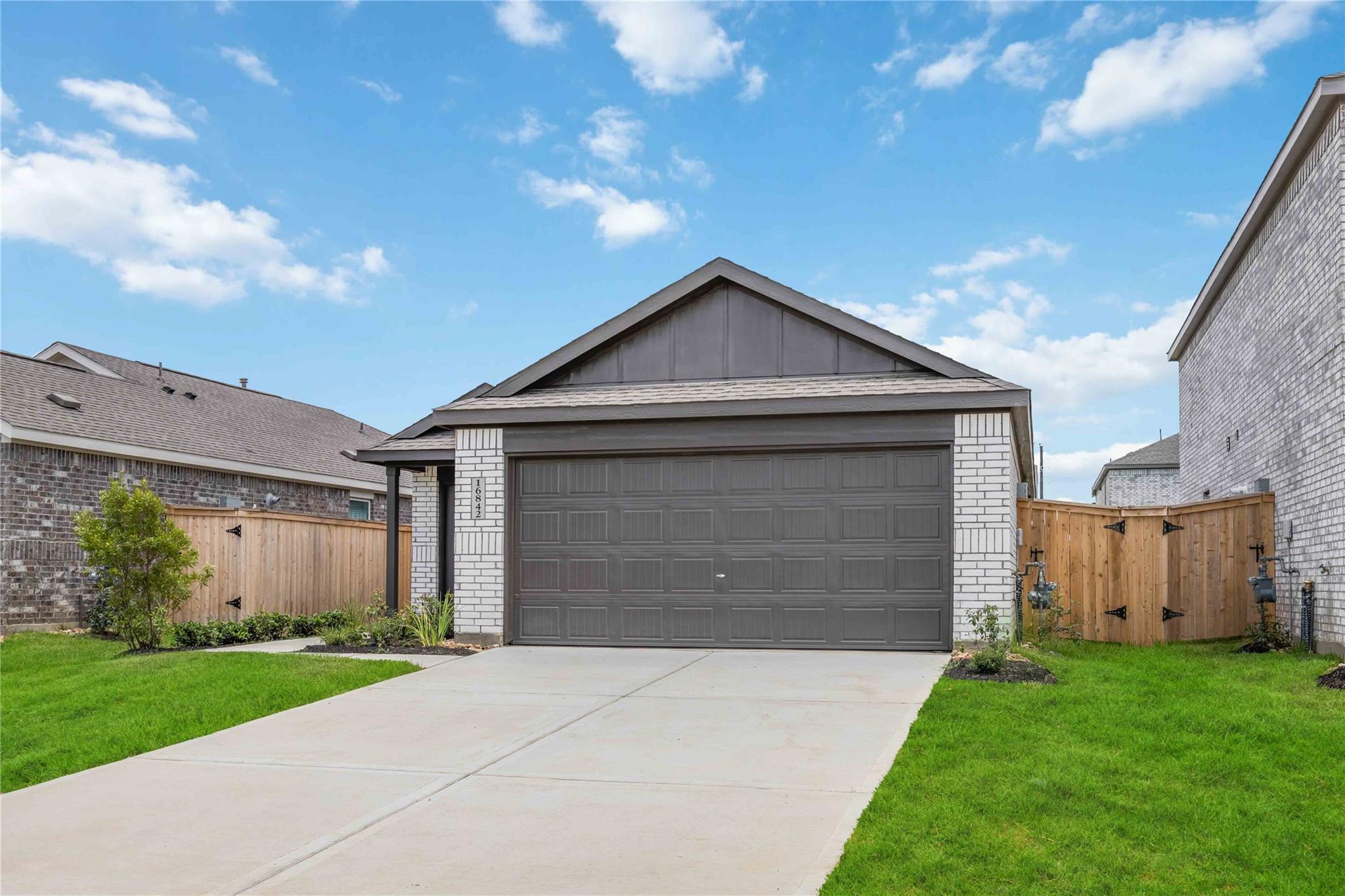 Residential Lease in Hockley 2
