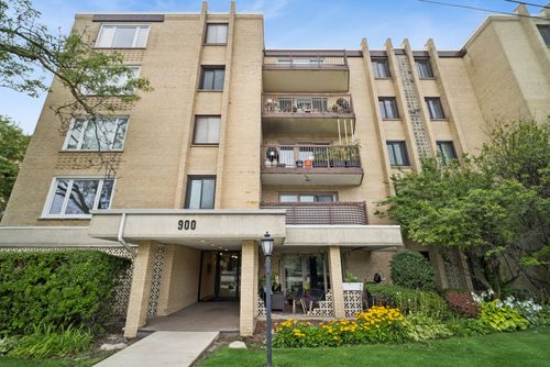 4b-900 S River Rd, Des Plaines, IL, 60016-6760 | Card Image