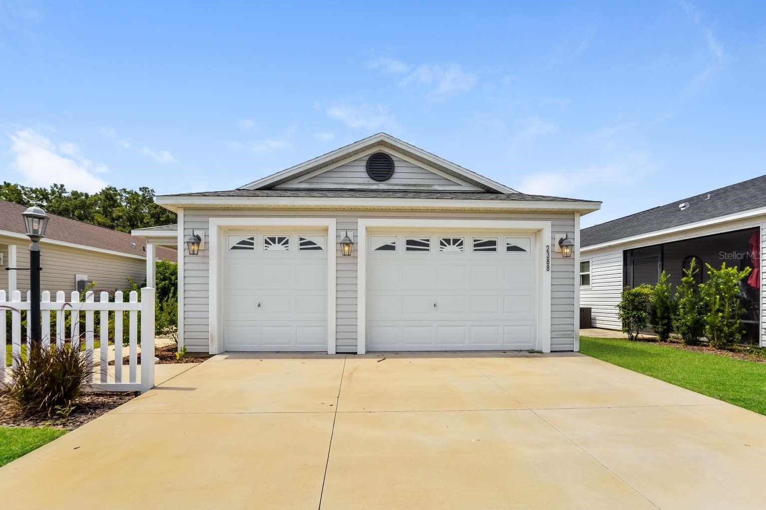 2388 Hill Street, For Sale in The Villages Zoocasa