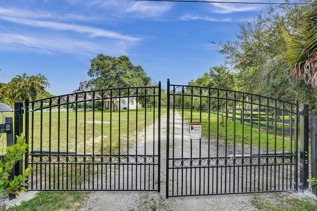 502 Rambling Drive Cir, House other with 5 bedrooms, 3 bathrooms and null parking in Wellington FL | Image 86