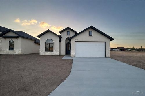 2821 N Alyna Ave, Edinburg, TX, 78541-5231 | Card Image
