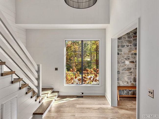 340 Mills Creek Trce, House other with 4 bedrooms, 5 bathrooms and null parking in Lake Toxaway NC | Image 4