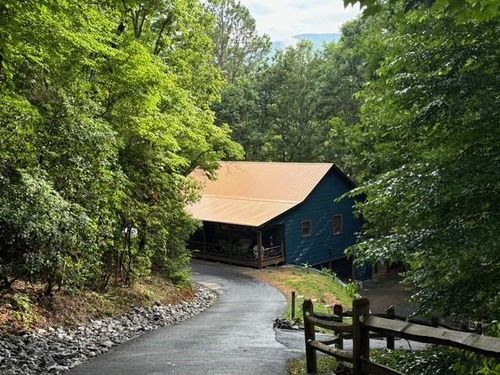 3196 Creekview Rd, Hiawassee, GA, 30546-4303 | Card Image