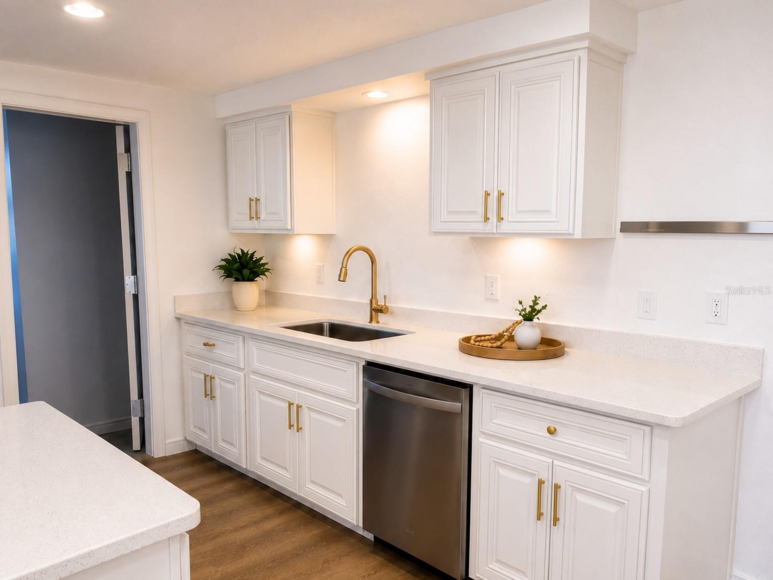 Residential in PORT RICHEY 5