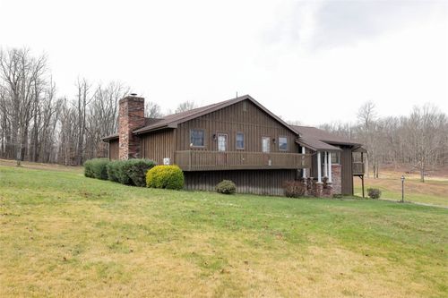 147 Shady Nook Dr, Stahlstown, PA, 15687-1122 | Card Image