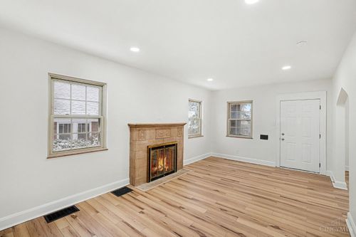 3823 Applegate Ave, Cincinnati, OH, 45211-6502 | Card Image