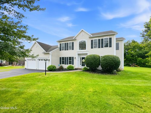 29 Heritage Ct, Cohoes, NY, 12047-4849 | Card Image