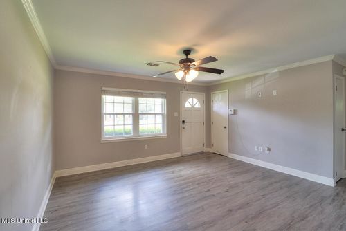 2106 Boardman Blvd, Gulfport, MS, 39507-2727 | Card Image