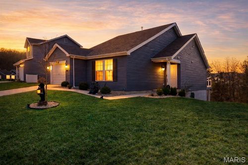 821 Black Bear Dr, House Springs, MO, 63051-1545 | Card Image