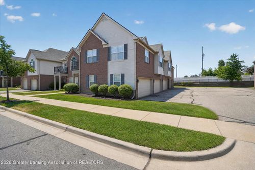 611 Worthington Dr, Lansing, MI, 48906-5590 | Card Image