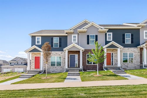 630 Catherine Dr, Tiffin, IA, 52340-8034 | Card Image