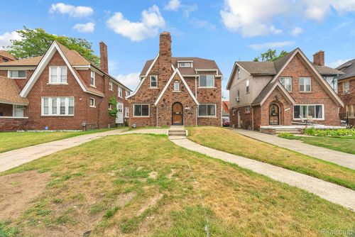 17190 Santa Barbara Dr, Detroit, MI, 48221-2525 | Card Image