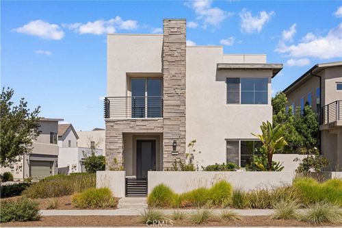 151 Scale, Irvine, CA, 92618-1371 | Card Image