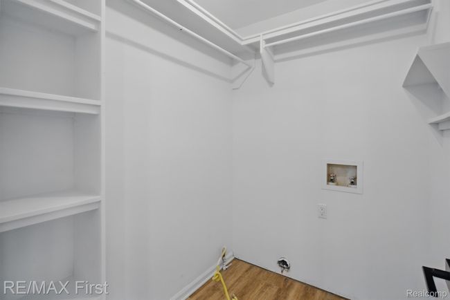 6620 Red Cedar Ln, Condo with 3 bedrooms, 3 bathrooms and null parking in West Bloomfield MI | Image 13