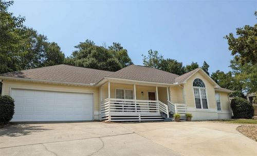 216 Laurel Wood Dr, Smiths Station, AL, 36877-3368 | Card Image