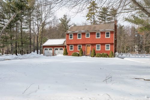 4 Circle Drive, Merrimack, NH, 03054 | Card Image