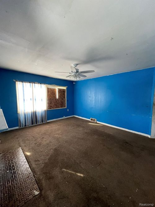 14811 Robson St, Detroit, MI, 48227-2613 | Card Image