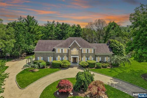 41 Sunflower Dr, Upper Saddle River, NJ, 07458-2041 | Card Image
