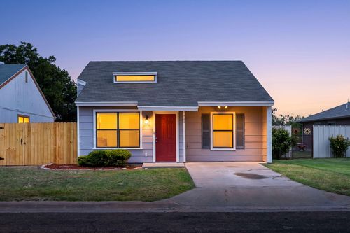 1402 Hatcher St, San Angelo, TX, 76901-1911 | Card Image