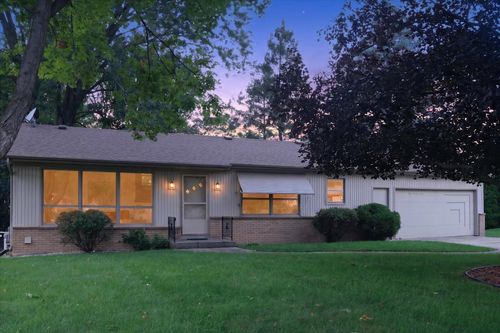 5073 Hillwood Court Se, Grand Rapids, MI, 49508 | Card Image