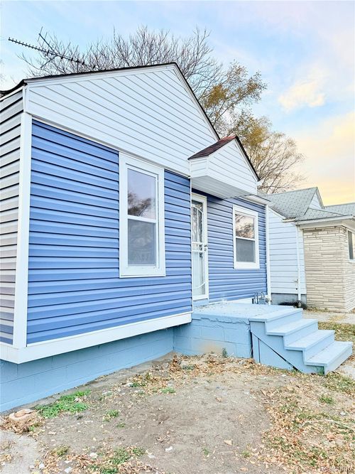 12891 Saint Louis St, Hamtramck, MI, 48212-2541 | Card Image