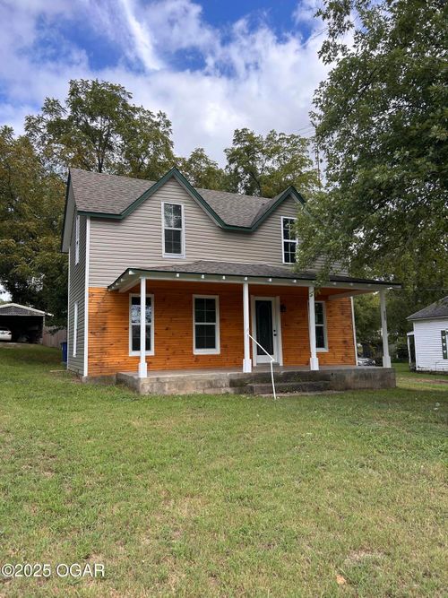 525 S Main St, Granby, MO, 64844-8107 | Card Image