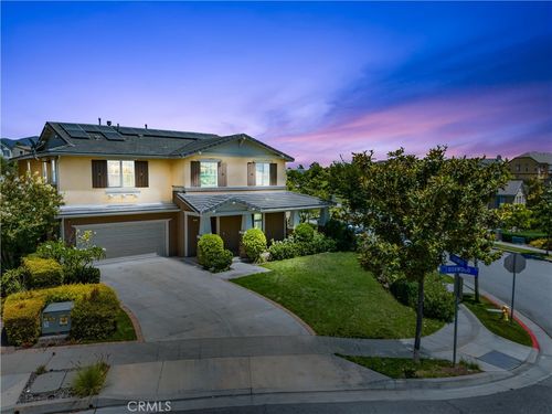 679 E Boxwood Ln, Azusa, CA, 91702 | Card Image