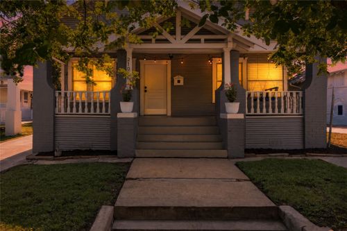 2107 College Ave, Fort Worth, TX, 76110-1938 | Card Image