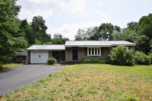 197 Birch St, Pembroke, MA, 02359-3823 | Card Image