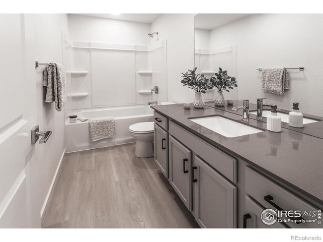 SECONDARY BATH | Image 19
