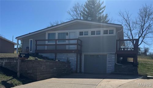 10 Ridgewood Dr, Hannibal, MO, 63401-3056 | Card Image